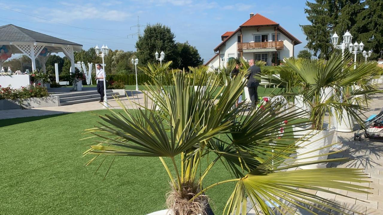 Landhotel Grabinger Schwandorf Exterior foto